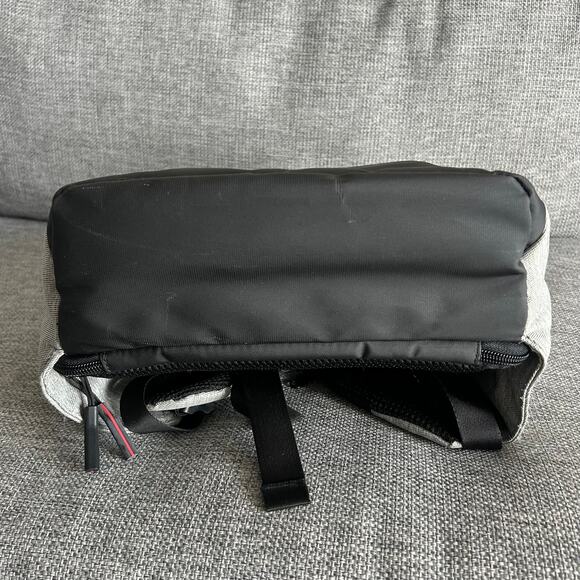 NWOT Ruigor Link 39 Anti-Theft Smart Laptop Backpack USB TSA Ready Grey / Black‎ - Picture 5 of 14